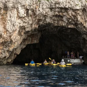 Alternatura Komiza, Travel Agency - Sea kayaking