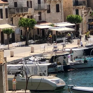 Alternatura Komiza, Vis - Cycling