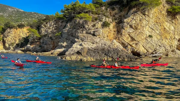 Alternatura Komiza, Travel Agency - kayaking