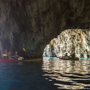 Alternatura Komiza, Travel Agency - Sea kayaking