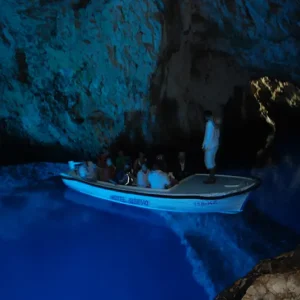 Alternatura Travel Agency - Blue cave