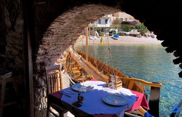 Alternatura Komiza Travel Agency - Private tours