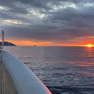 Alternatura Komiza, Vis